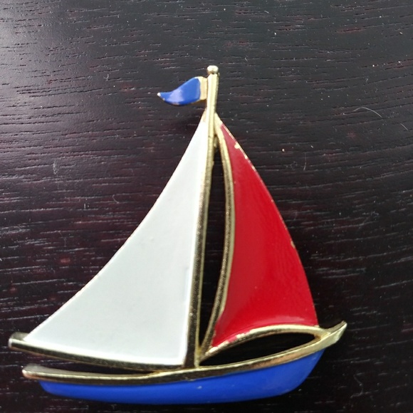 Jonette Jewelry Sailboat Brooch - Picture 2 of 6